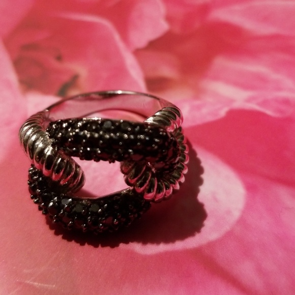 Silver Ring - Picture 2 of 4